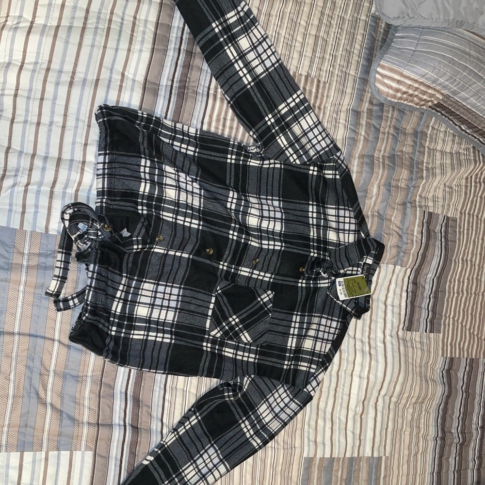Cute black button up long sleeve flannel with bow